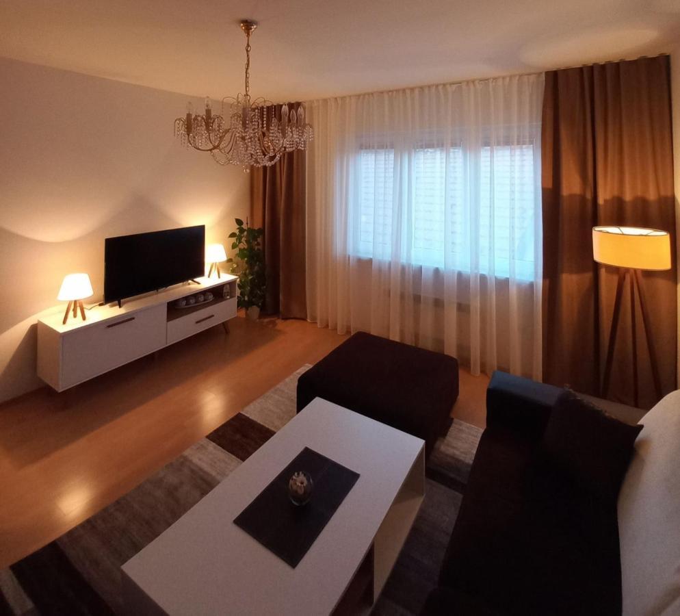 Apartment Emmi Сараево Экстерьер фото
