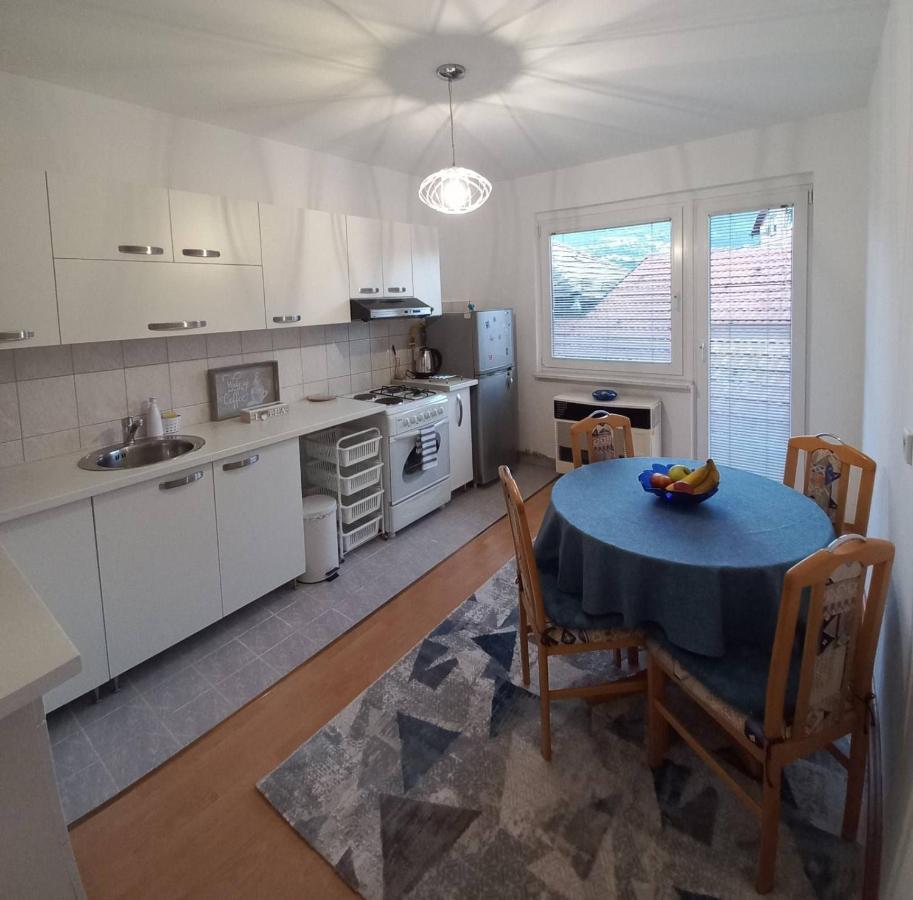 Apartment Emmi Сараево Экстерьер фото