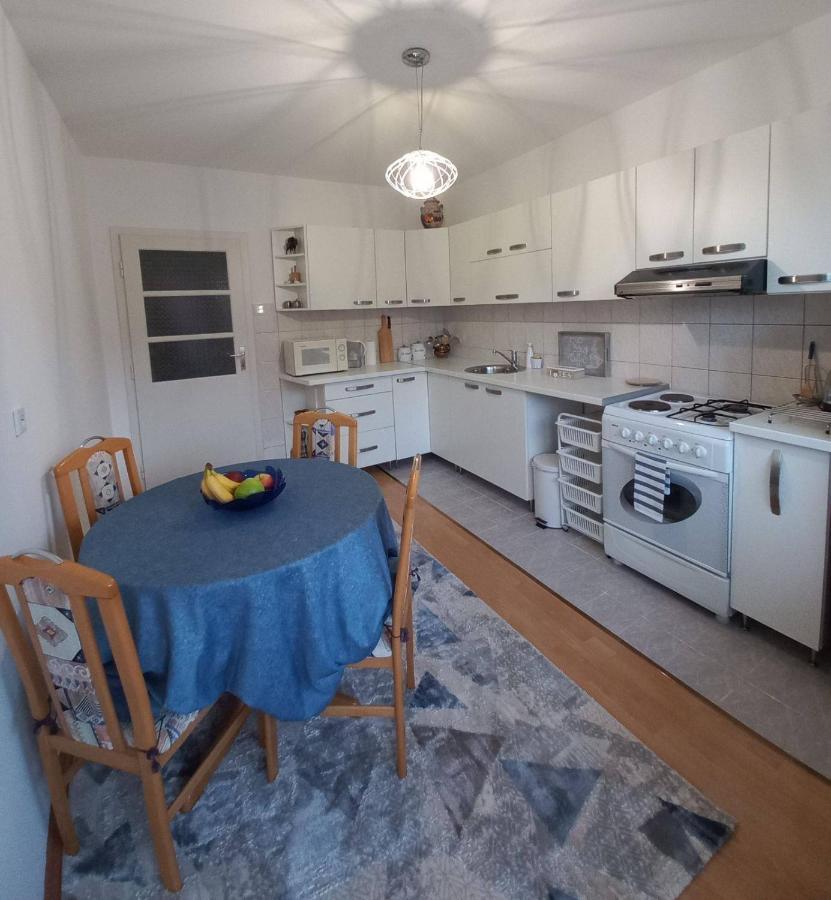 Apartment Emmi Сараево Экстерьер фото